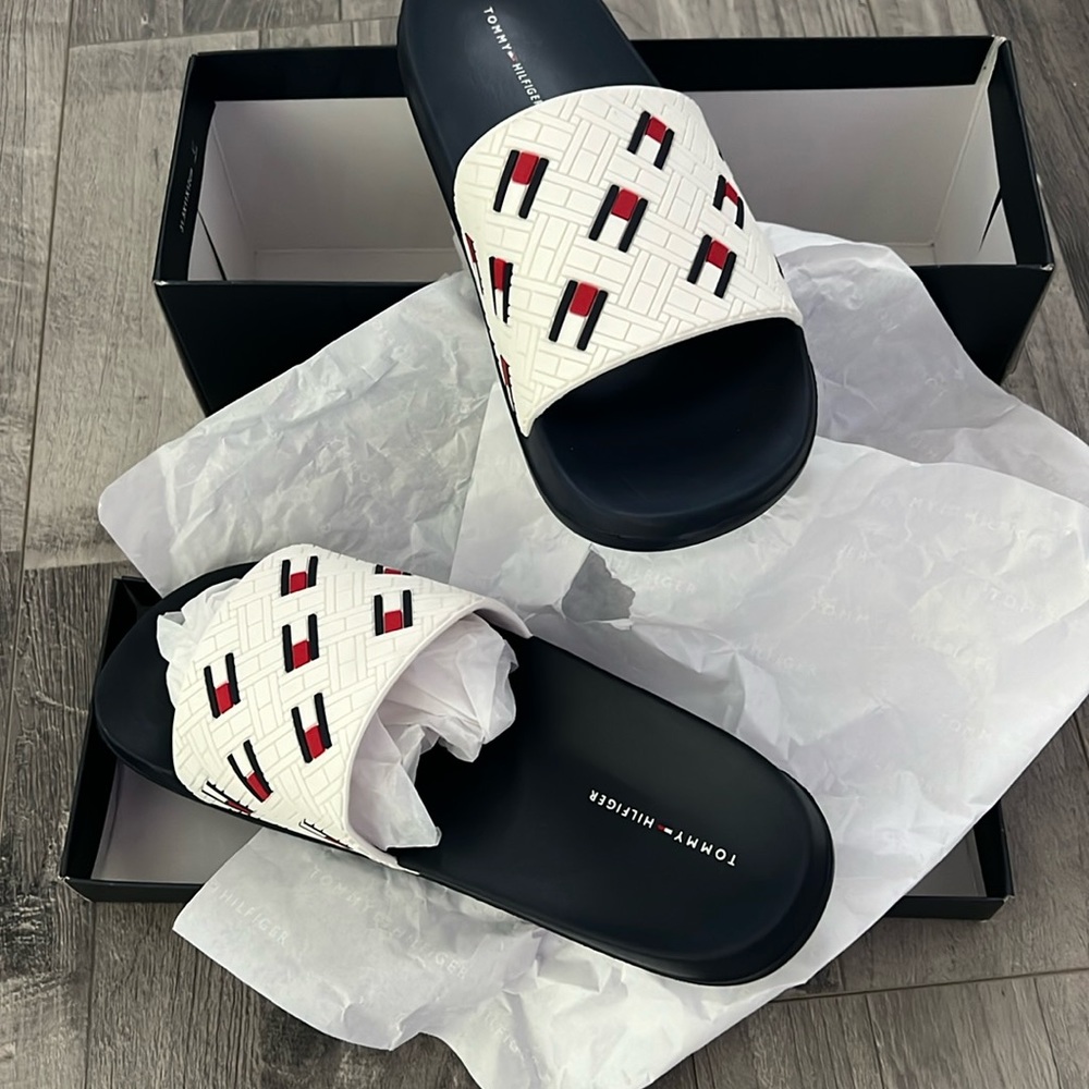Tommy Hilfiger